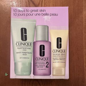 Clinique 3-Step Skin Care System, For Dry Combination Skin, 3 Piece Kit Type 2